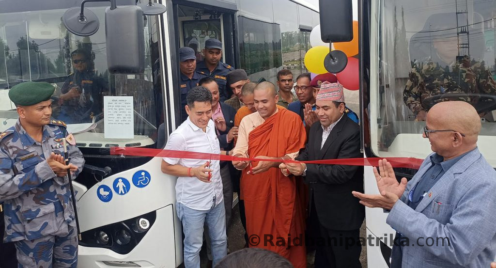 तीन वर्षदेखि थन्किएका बिजुली बस आए सञ्चालनमा