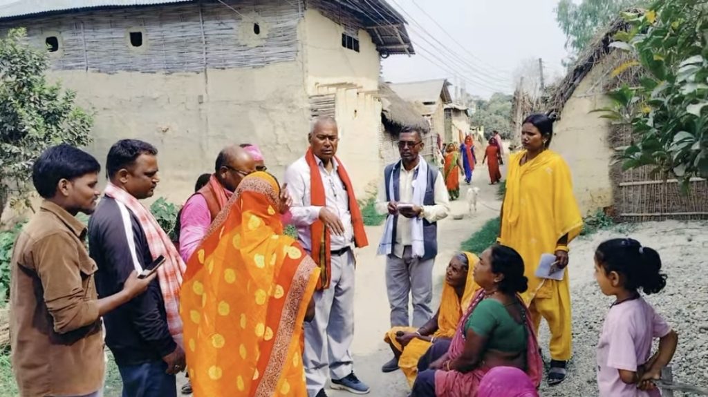 लहान–२४ मा सानो समूहगत अन्तरक्रिया, जनमत पार्टीको फरक रणनीति