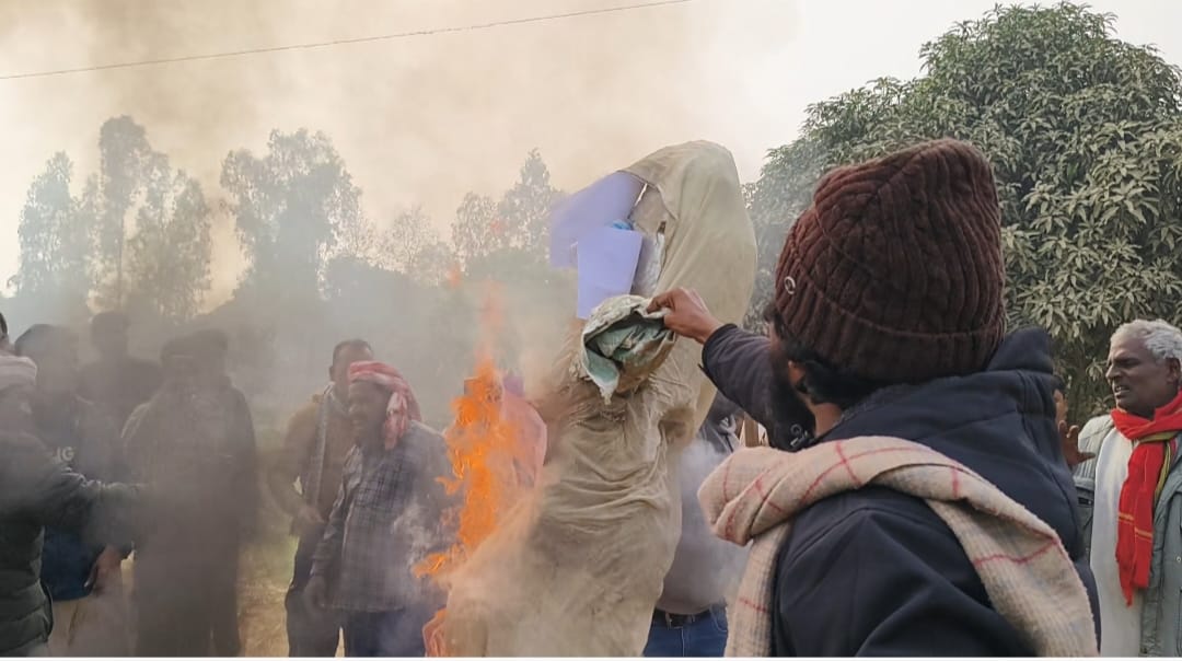 दुर्घटना रोक्न माग गर्दै सिरहामा सम्बन्धित निकायविरुद्ध प्रदर्शन